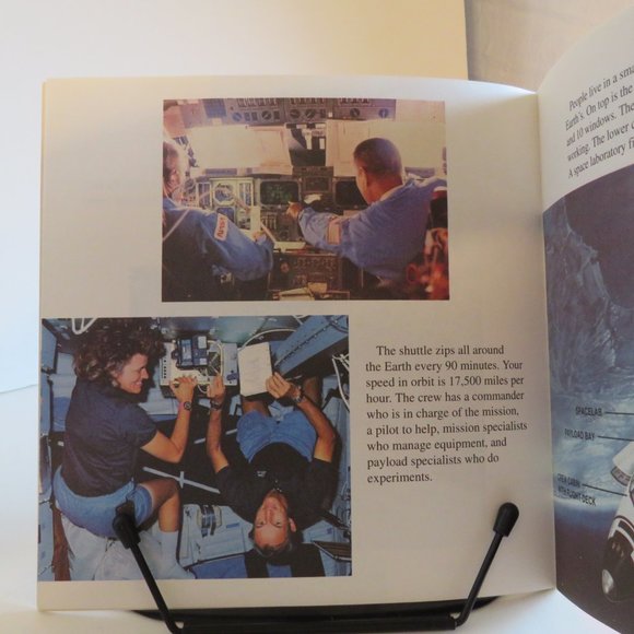 IF YOU WERE AN ASTRONAUT 1992 (org.1985, Sally Ride & others, real photos - Picture 6 of 7